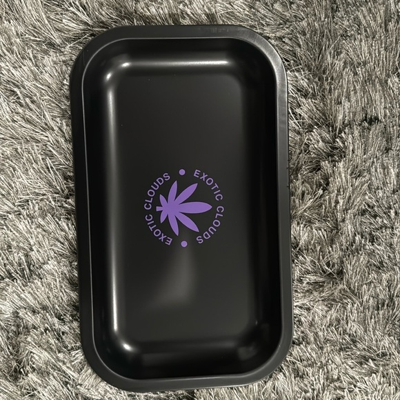 Exotic Clouds rolling tray - Picture 1 of 4